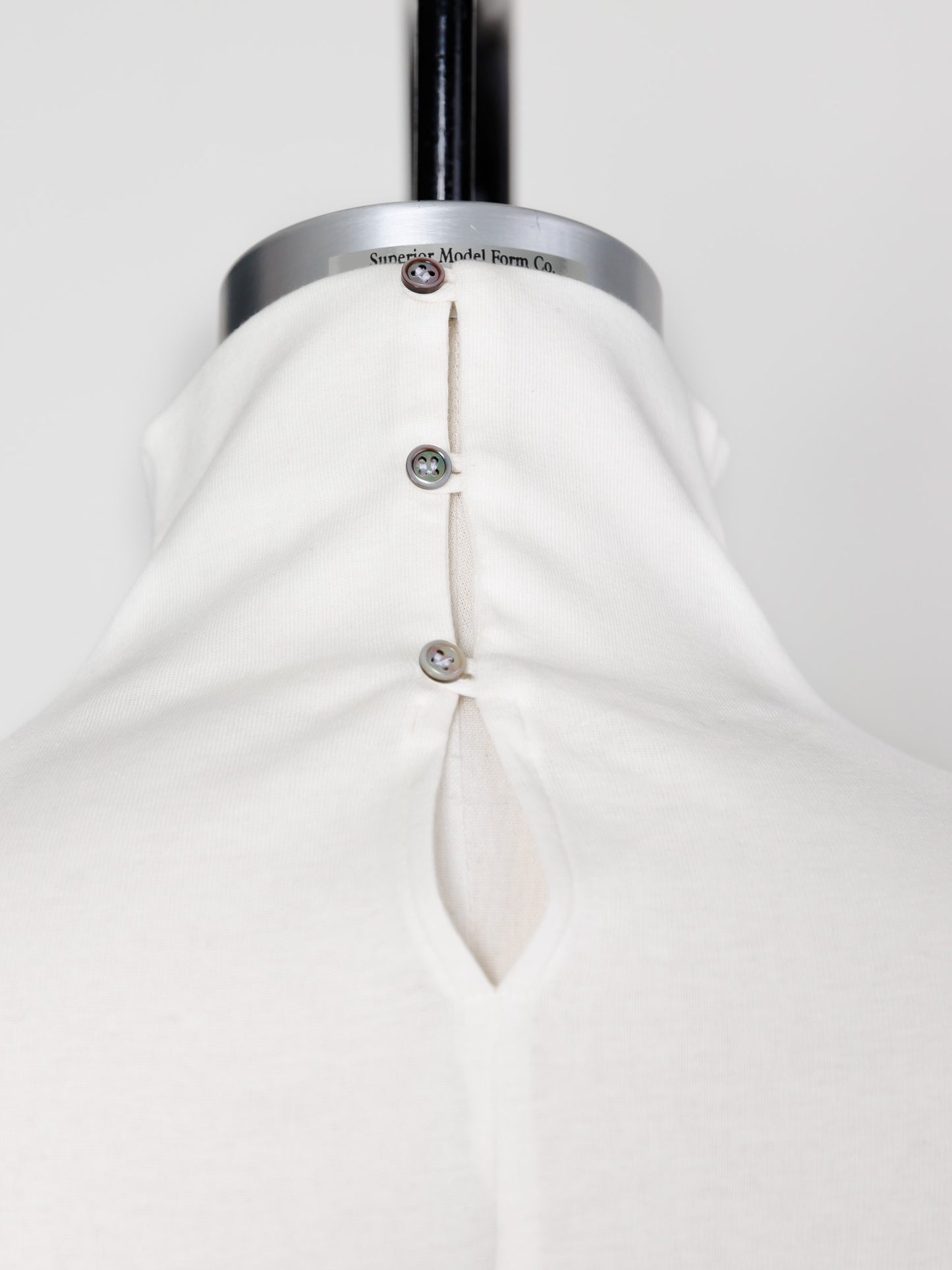 【Order】high neck button cut and sew