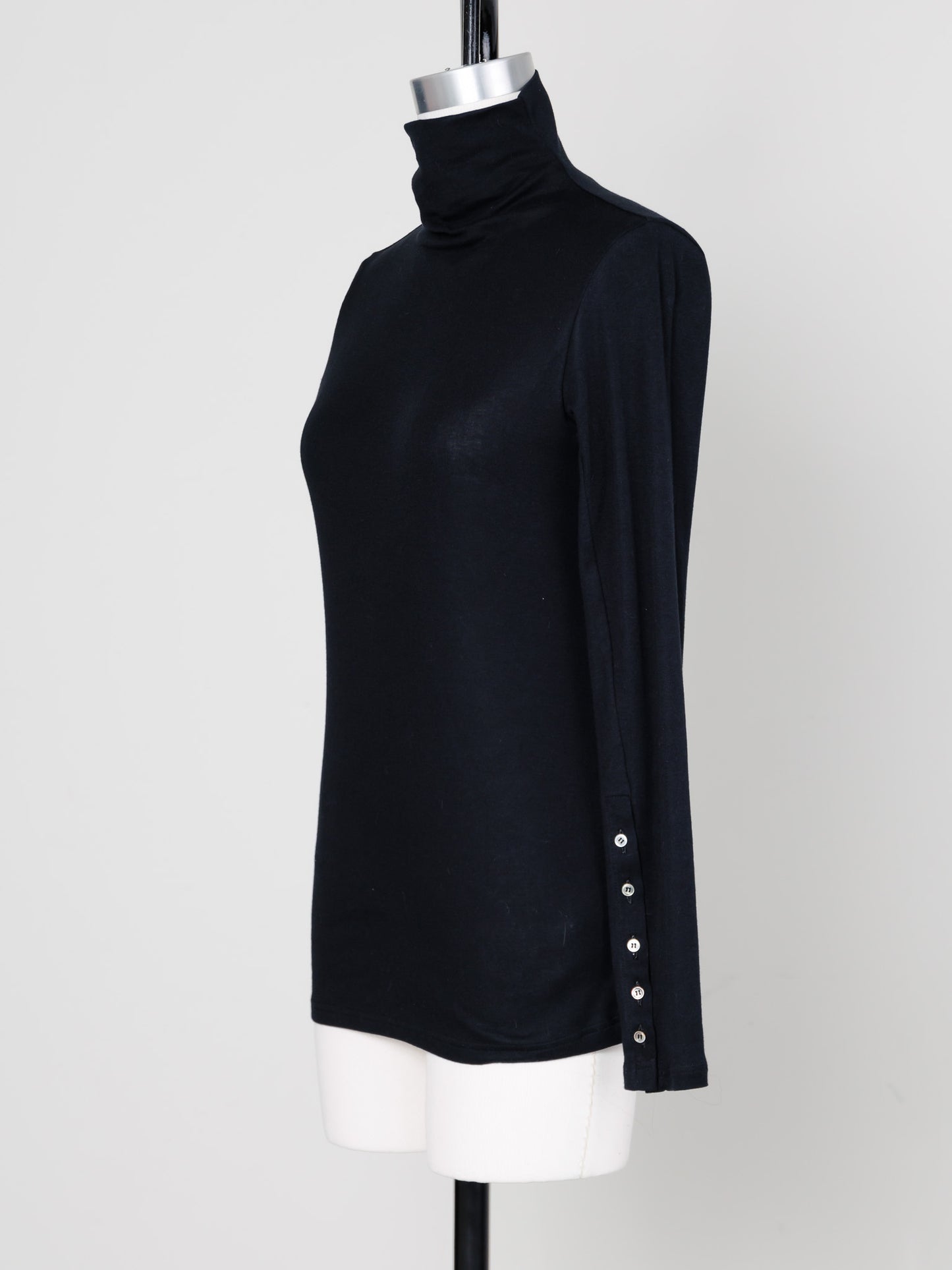 【Order】high neck button cut and sew