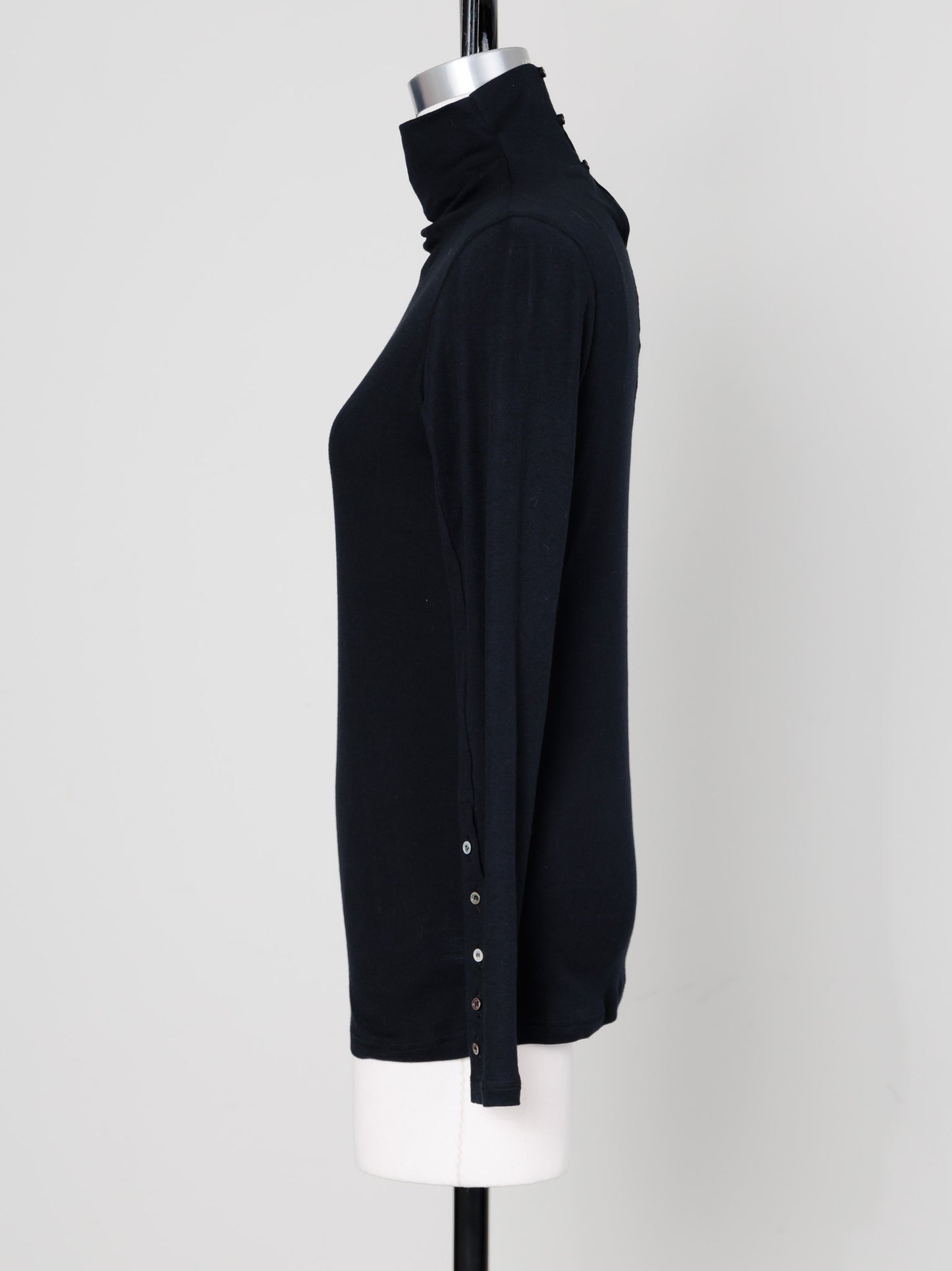 【Order】high neck button cut and sew