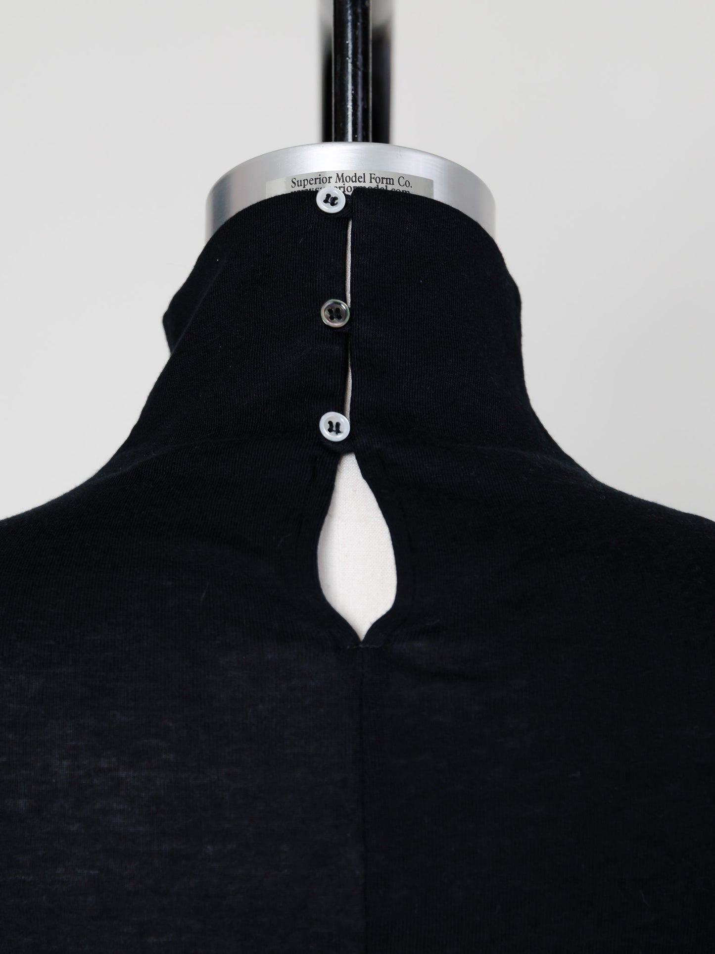 【Order】high neck button cut and sew