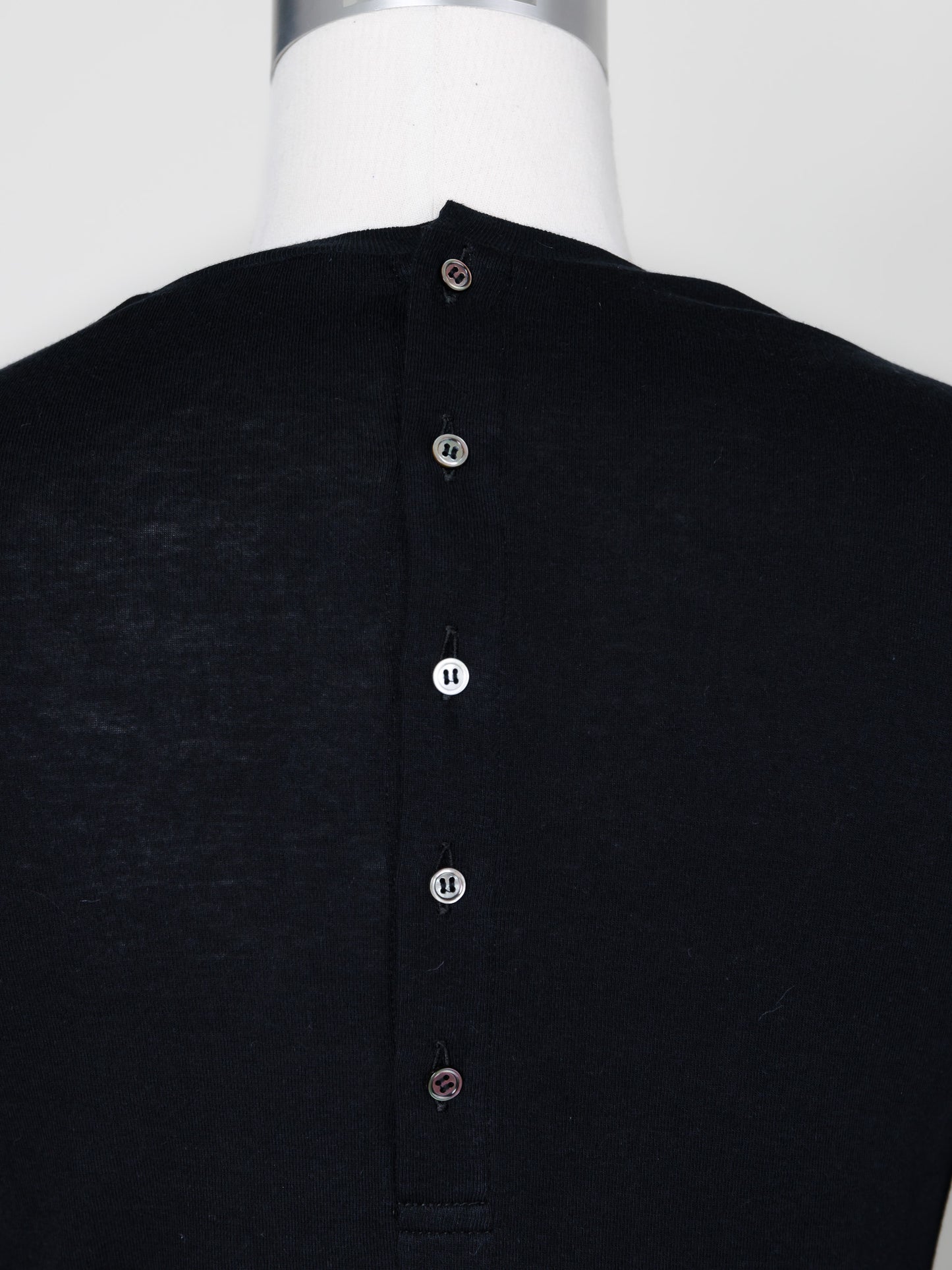 【Order】crew neck button cut and sew
