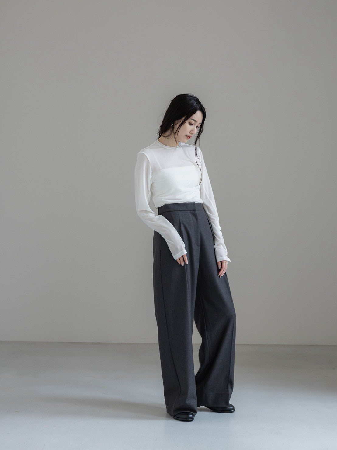 【PRE ORDER】relax tuck soft wool pants