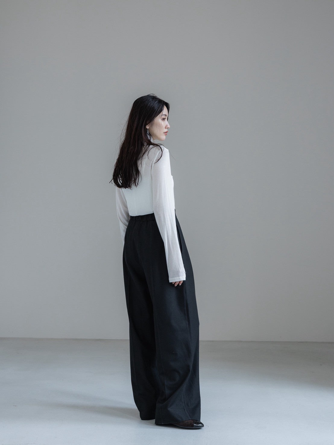【PRE ORDER】relax tuck soft wool pants