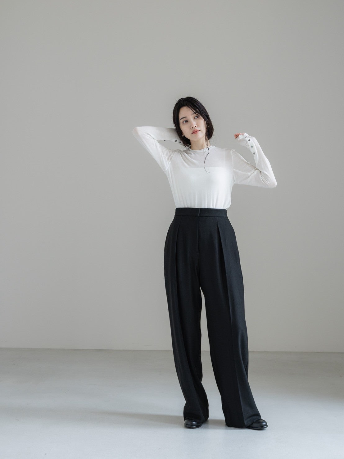 【PRE ORDER】cashmere touch crew neck pullover