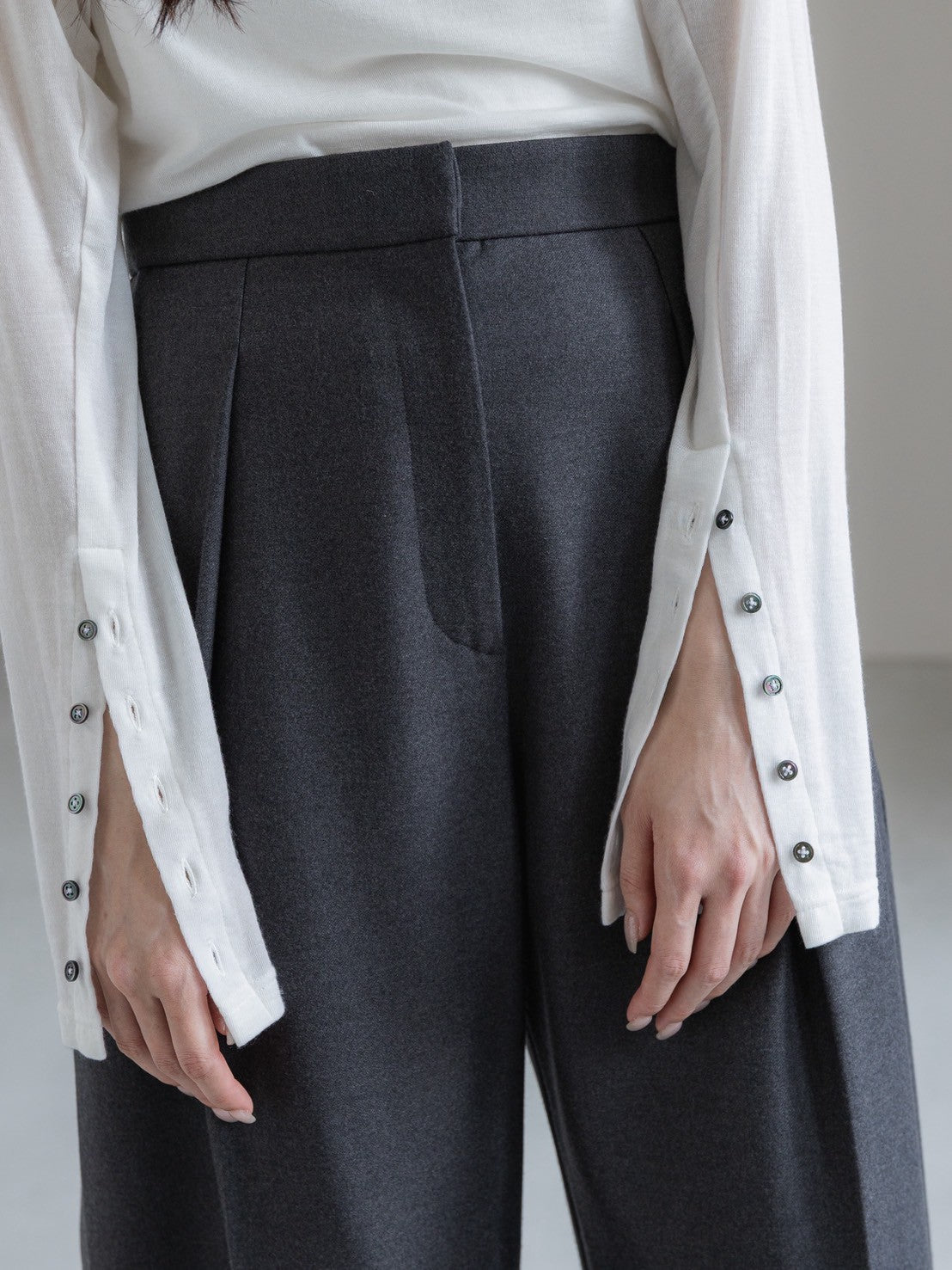 【PRE ORDER】cashmere touch high neck pullover