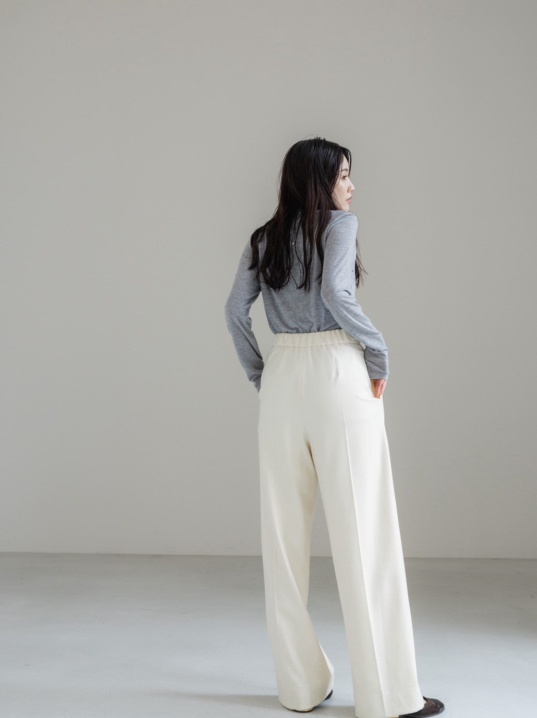 【PRE ORDER】cashmere touch crew neck pullover