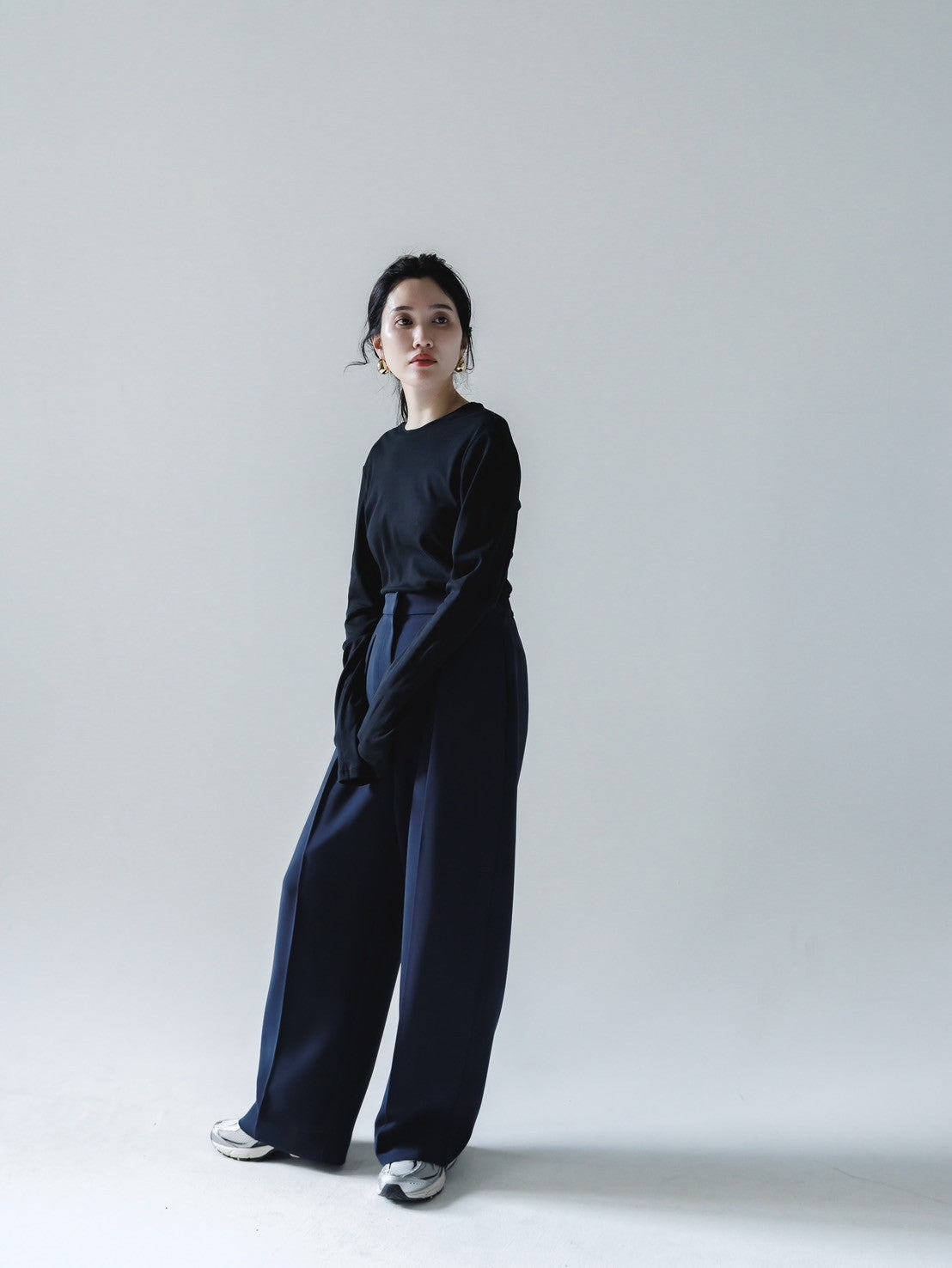 【Order】crew neck button cut and sew