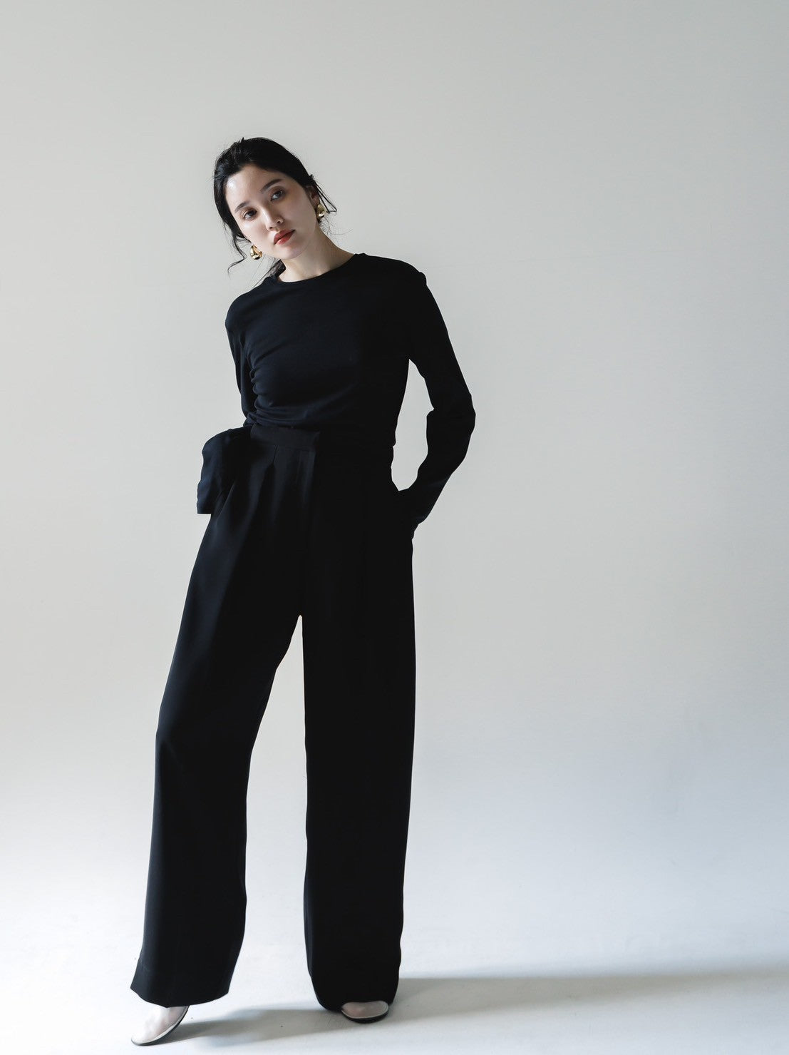 【Order】crew neck button cut and sew