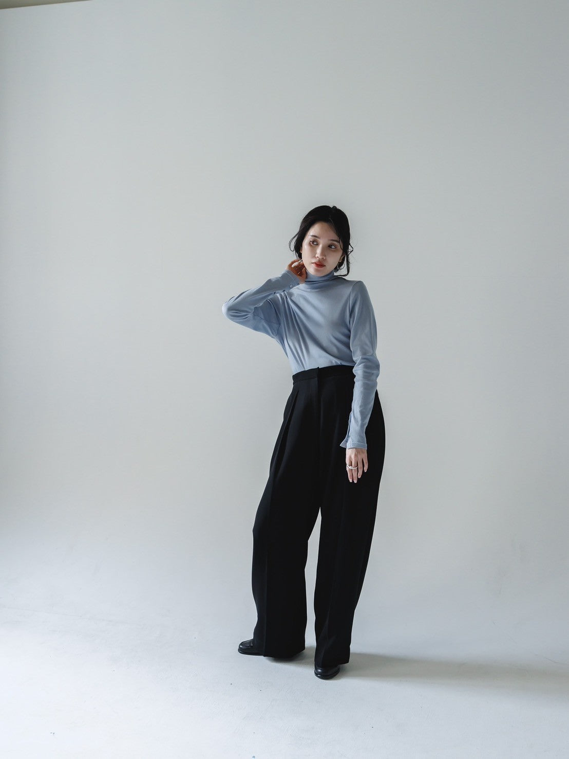 【Order】high neck button cut and sew