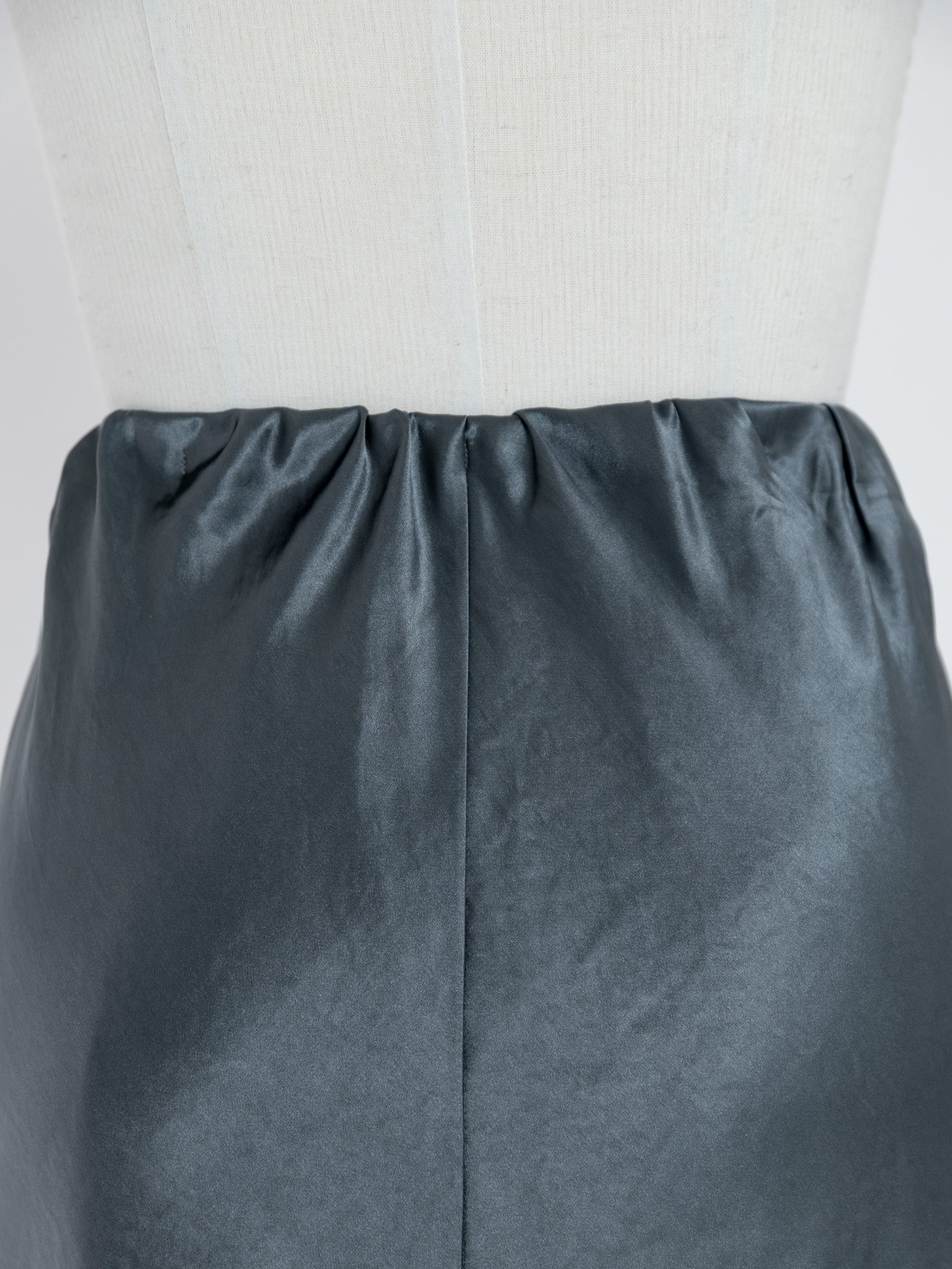 PRE ORDER】ocean satin skirt – immatereal.online