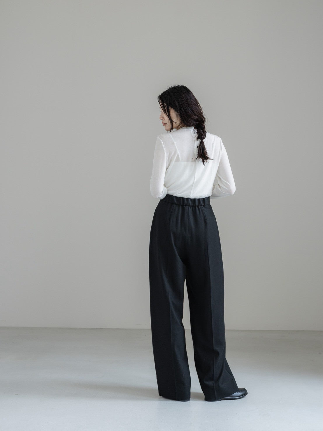 【PRE ORDER】relax tuck soft wool pants