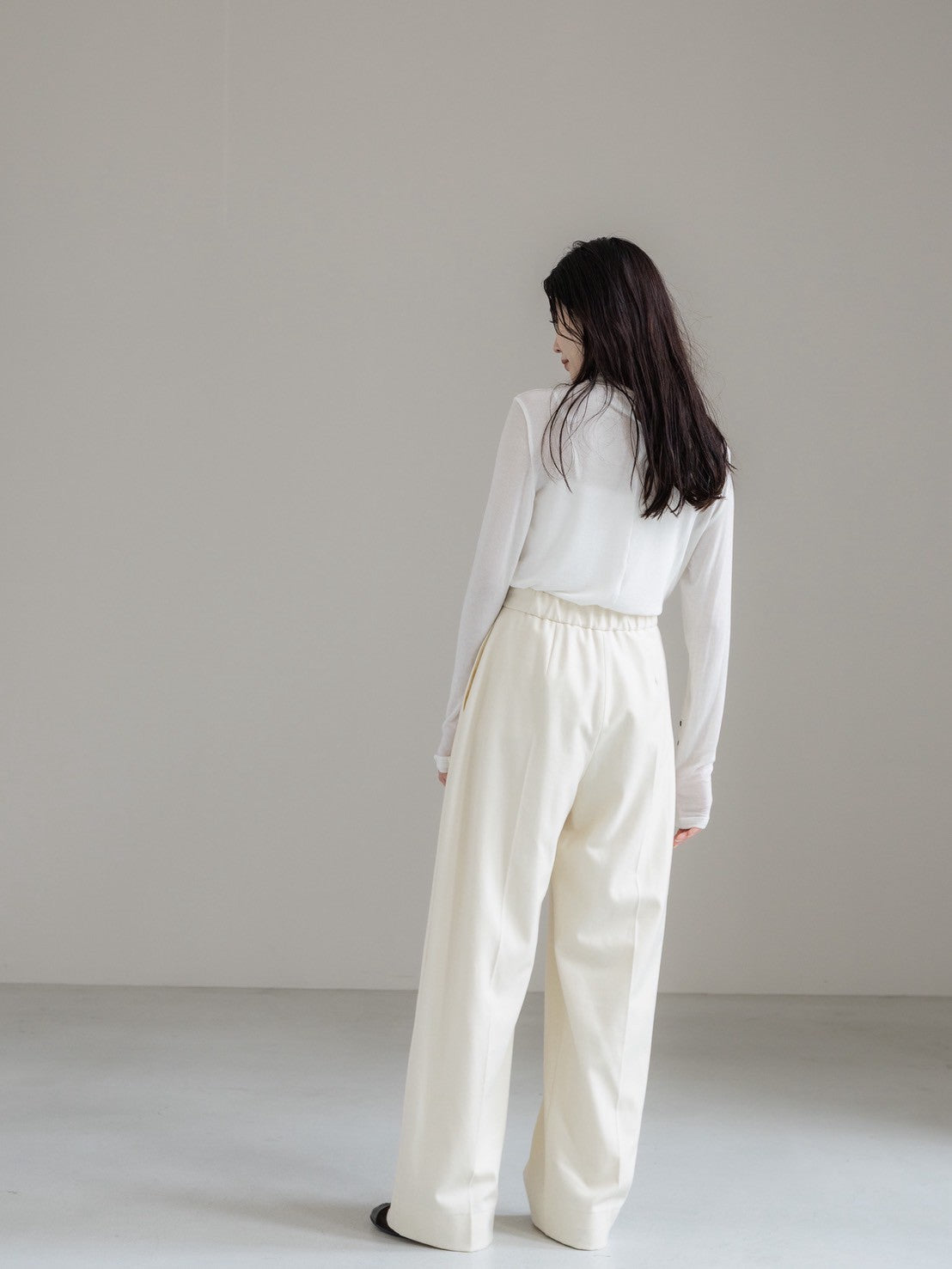 【PRE ORDER】relax tuck soft wool pants